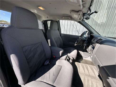 Used 2005 Chevrolet Colorado LS image 4