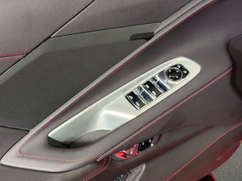 Used 2025 Chevrolet Corvette E-Ray AWD/4WD image 33