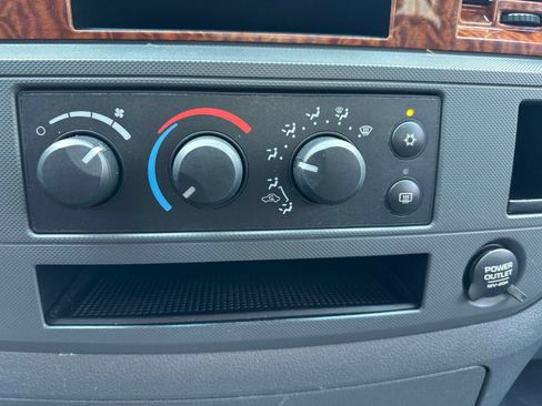 Used 2006 Dodge Ram 1500 Truck SLT w/ Quad Cab Big Horn Value Group AWD/4WD image 52