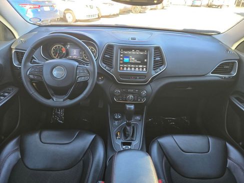 Used 2022 Jeep Cherokee Trailhawk w/ Trailer Tow Group image 5