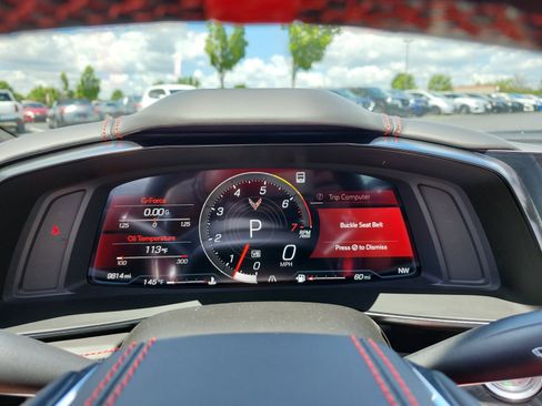 Used 2023 Chevrolet Corvette Stingray Premium Cpe w/ Z51 Performance Package RWD image 17
