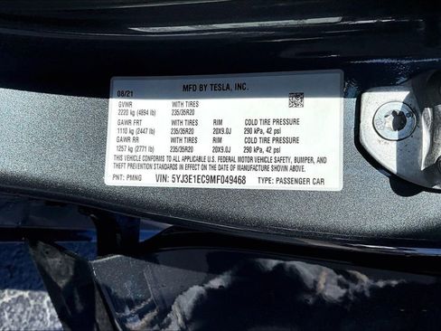 Used 2021 Tesla Model 3 Performance image 16
