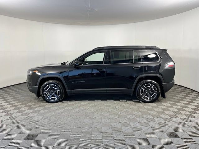 Used 2026 Jeep Cherokee Laredo AWD/4WD image 4