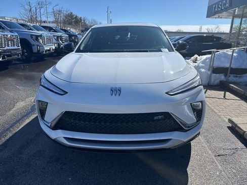 New 2026 Buick Envista Sport Touring image 2