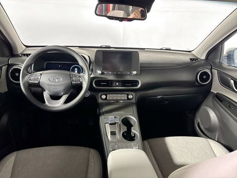 Used 2023 Hyundai Kona SE FWD image 12