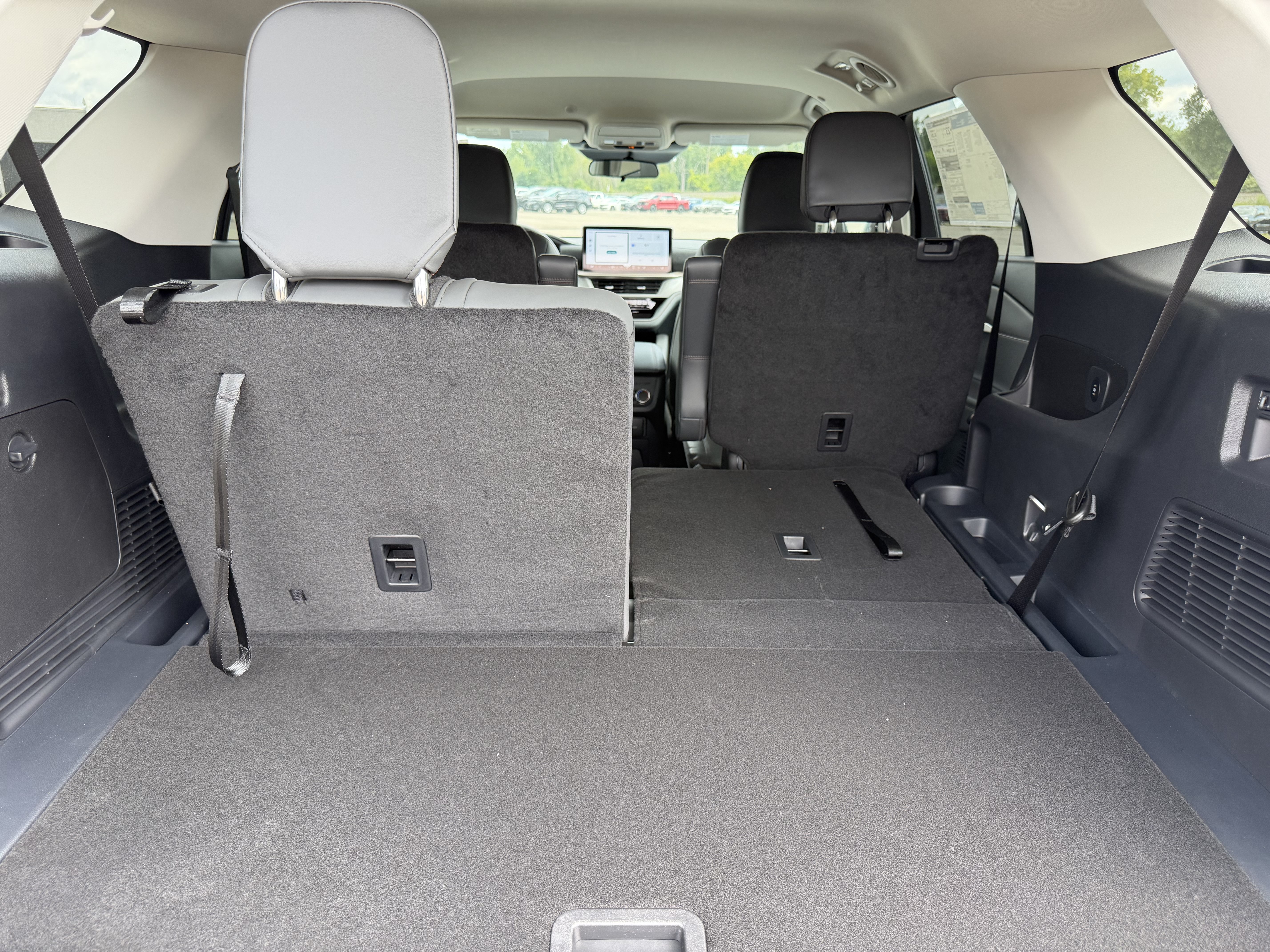 New 2026 Ford Explorer Active w/ Active Comfort Package AWD/4WD image 16