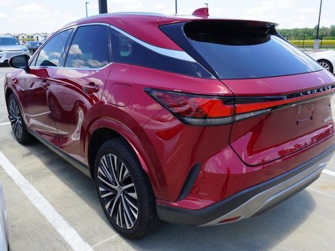 Used 2023 Lexus RX 350 Premium Plus w/ Cold Area Package FWD image 6