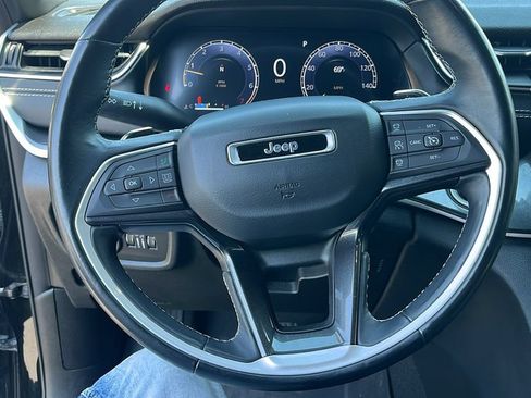 Used 2021 Jeep Grand Cherokee L Laredo AWD/4WD image 12