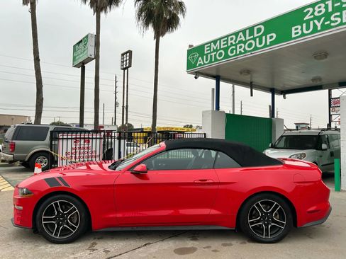 Used 2020 Ford Mustang Premium image 3