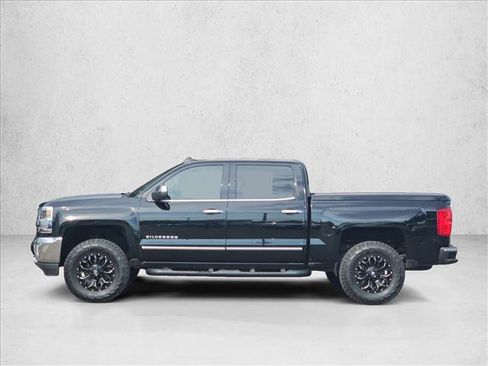 Used 2017 Chevrolet Silverado 1500 LTZ RWD image 5