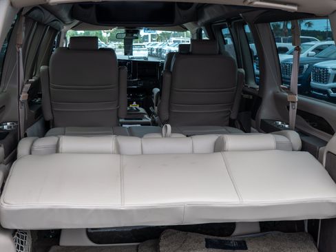 New 2026 GMC Savana 2500 w/ Driver Convenience Package RWD image 33