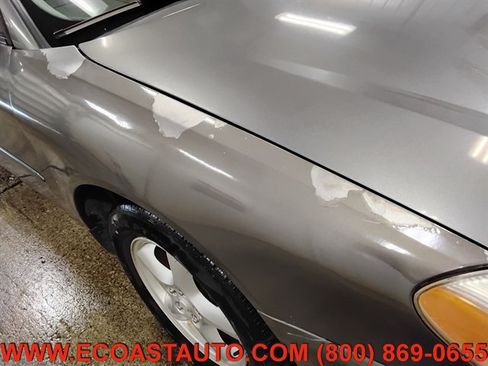 Used 2004 Ford Taurus SE FWD image 16