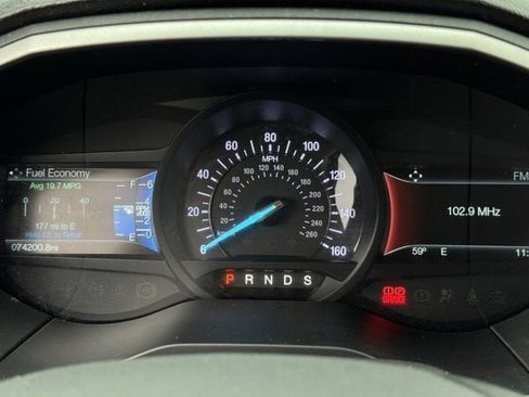Used 2018 Ford Edge SEL w/ Equipment Group 201A FWD image 16