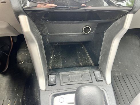 Used 2016 Subaru Forester 2.5i Premium AWD/4WD image 21