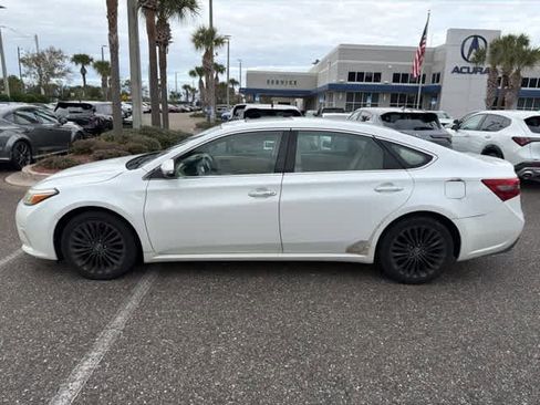 Used 2016 Toyota Avalon Touring image 2