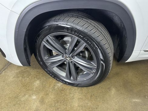 Used 2021 Volkswagen Atlas SE w/ Panoramic Sunroof Package AWD/4WD image 5