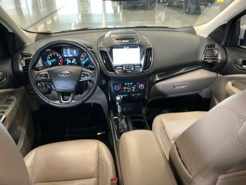 Used 2017 Ford Escape Titanium AWD/4WD image 21