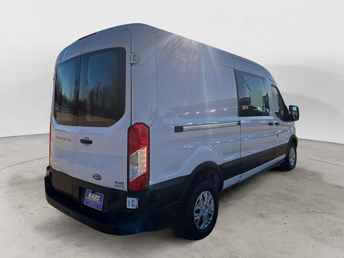 Used 2019 Ford Transit 250 148 Medium Roof RWD image 6