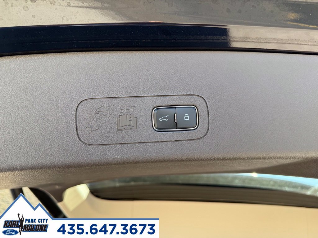 Used 2023 Lincoln Aviator Reserve w/ Equipment Group 201A AWD/4WD image 34