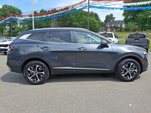 Used 2023 Kia Sportage EX AWD/4WD image 7