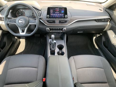 New 2026 Nissan Altima 2.5 SV FWD image 11