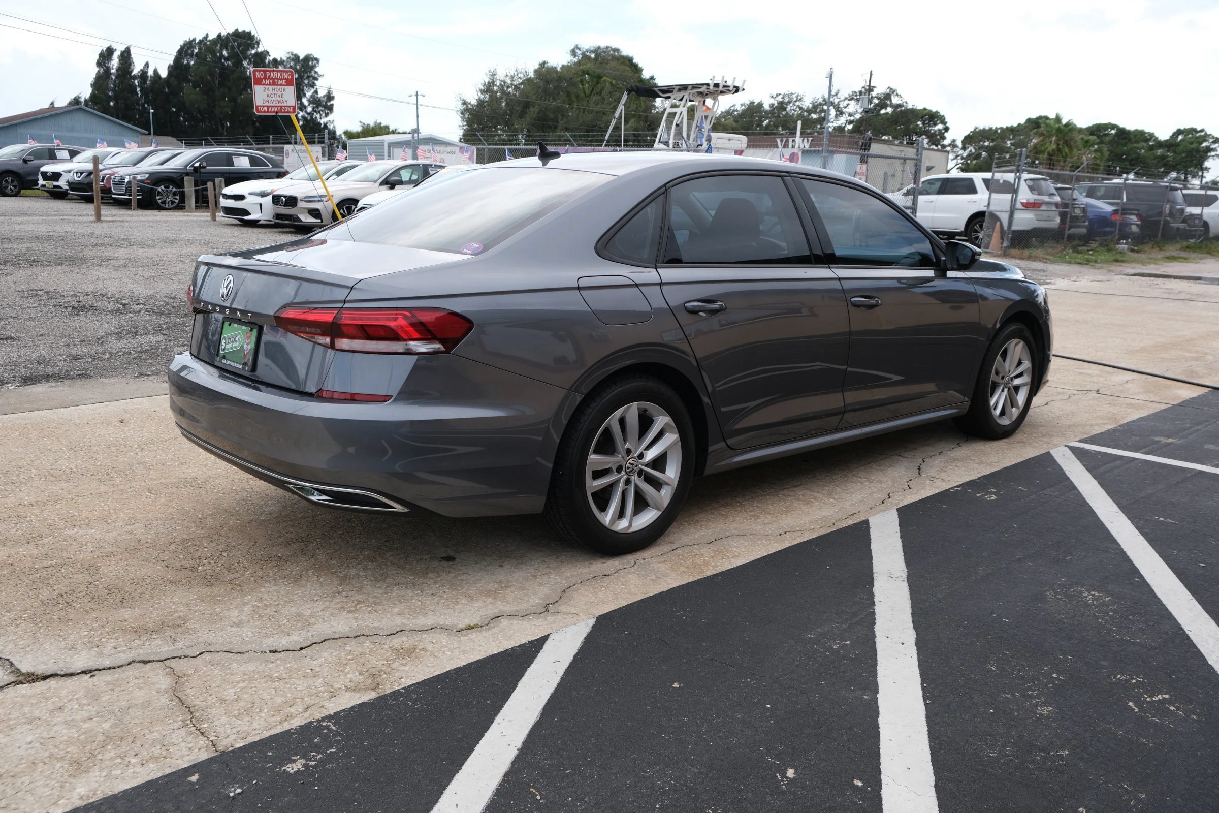 Used 2021 Volkswagen Passat 2.0T S FWD image 5