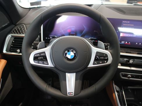 New 2026 BMW X5 xDrive40i w/ M Sport Package AWD/4WD image 21