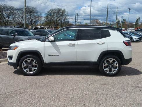Used 2019 Jeep Compass Limited AWD/4WD image 5