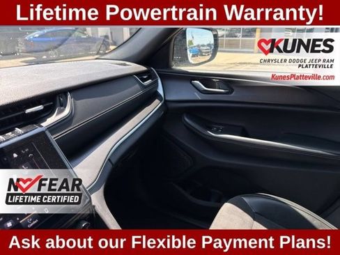 Used 2024 Jeep Grand Cherokee Altitude AWD/4WD image 34
