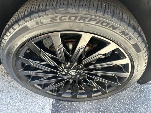 Used 2024 Hyundai Santa Fe Calligraphy image 6