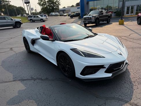Certified 2025 Chevrolet Corvette Stingray Premium Conv w/ Stealth Interior Trim Package RWD image 18
