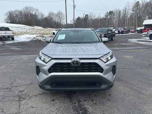Used 2023 Toyota RAV4 XLE image 8