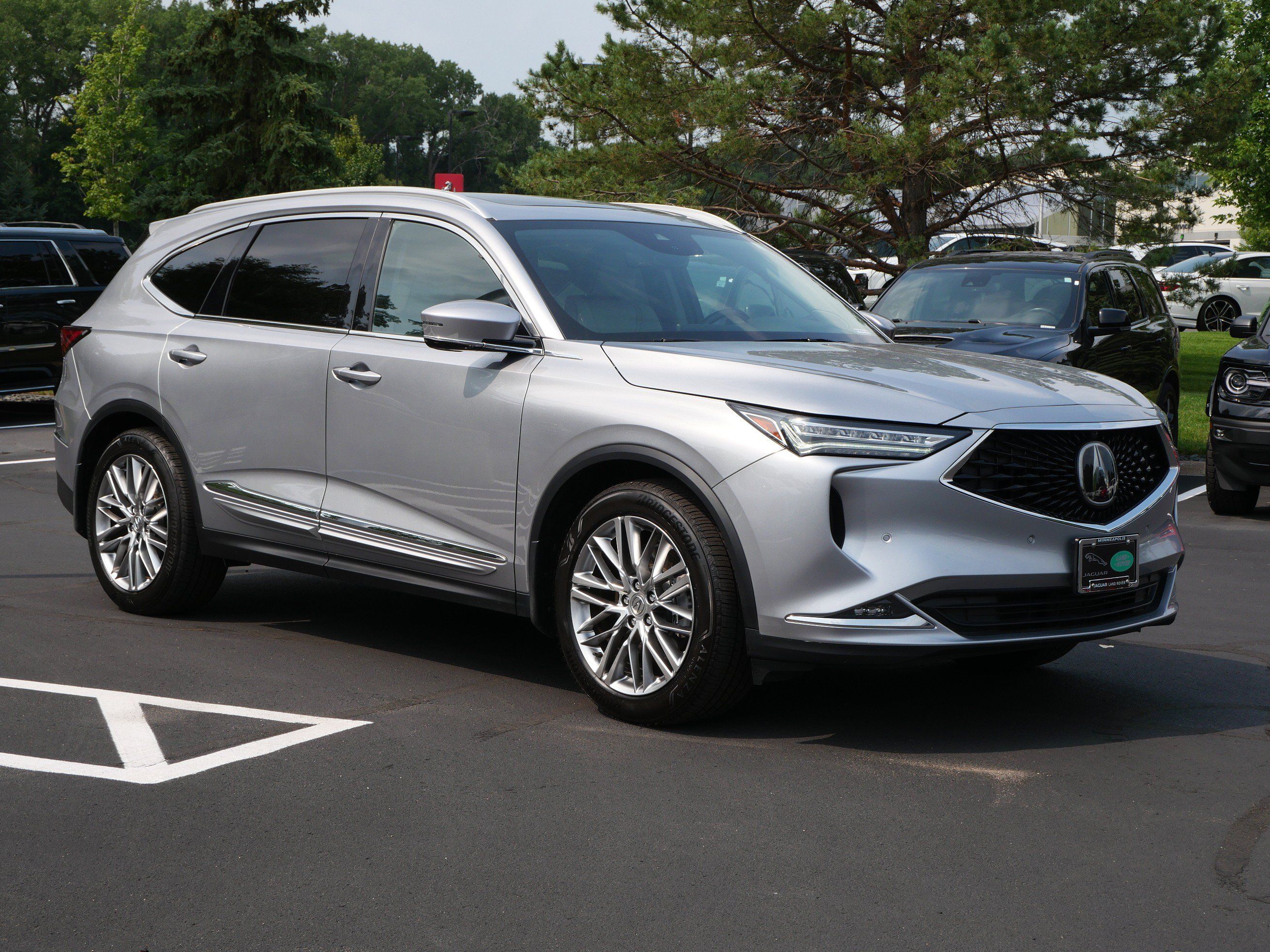 Used 2023 Acura MDX w/ Advance Package AWD/4WD image 7