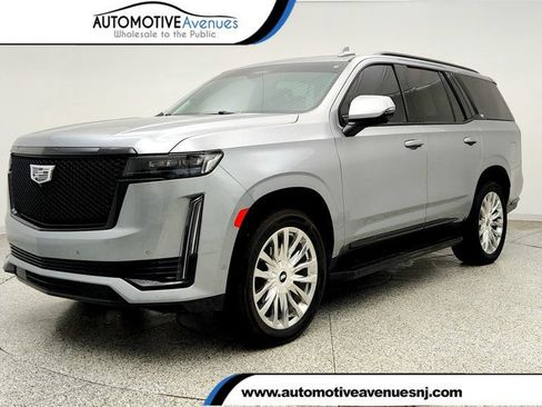 Used 2023 Cadillac Escalade Sport Platinum w/ LPO, ONYX Package AWD/4WD image 1