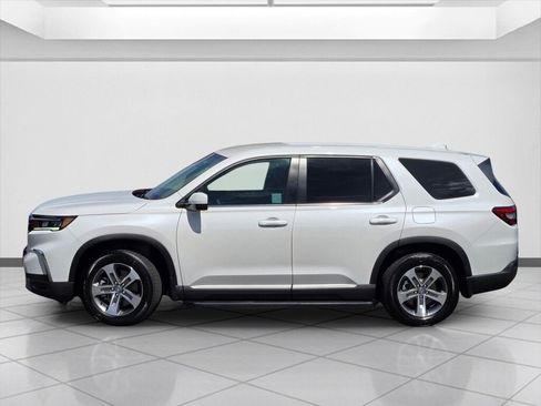 Certified 2025 Honda Pilot EX-L image 8