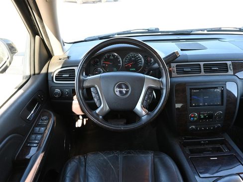 Used 2008 GMC Yukon Denali image 9