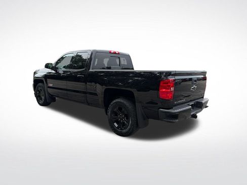 Used 2017 Chevrolet Silverado 1500 LT w/ Midnight Edition AWD/4WD image 3