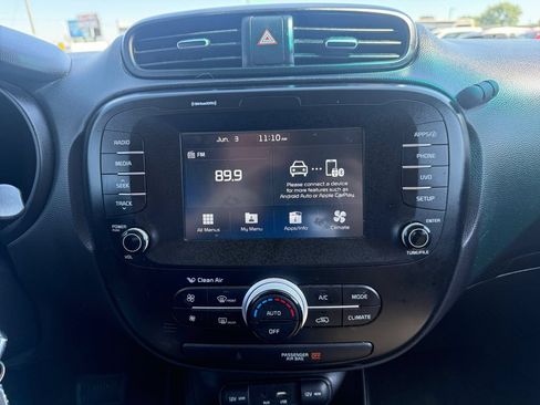 Used 2019 Kia Soul + FWD image 22