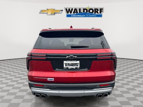 Certified 2025 Chevrolet Traverse LT w/ Driver Confidence Package image 5