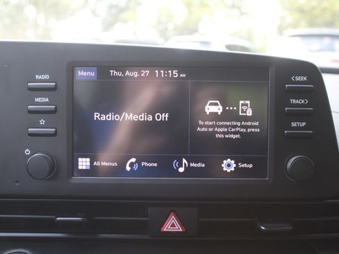 Used 2025 Hyundai Elantra Sport FWD image 37