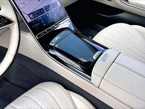 Used 2022 Mercedes-Benz S 500 4MATIC image 17