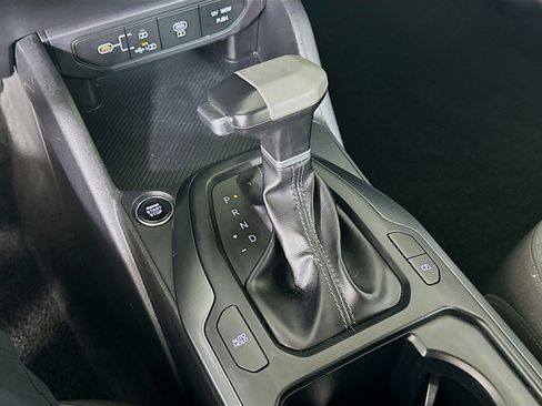 Used 2025 Kia K4 LXS FWD image 25