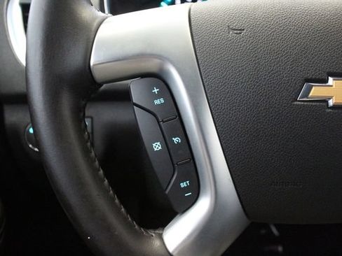 Used 2017 Chevrolet Traverse LT FWD image 14