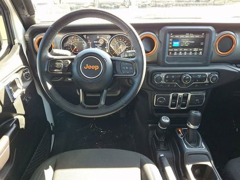 Used 2018 Jeep Wrangler Unlimited Sport S image 11