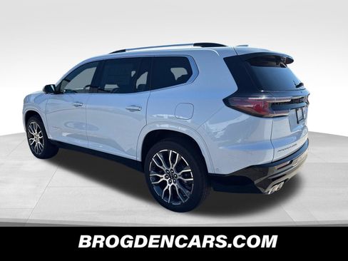 New 2026 GMC Acadia Denali Ultimate w/ LPO, All-Weather Package AWD/4WD image 7