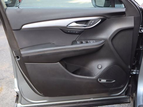 New 2025 Buick Envision Sport Touring image 9