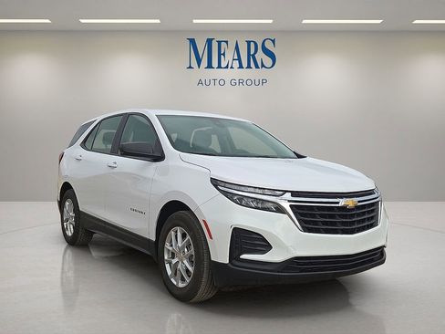 Used 2024 Chevrolet Equinox LS image 7