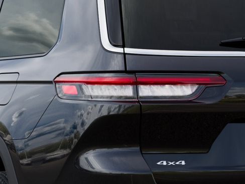 New 2026 Jeep Grand Cherokee L Limited w/ MOPAR Finishing Package AWD/4WD image 20