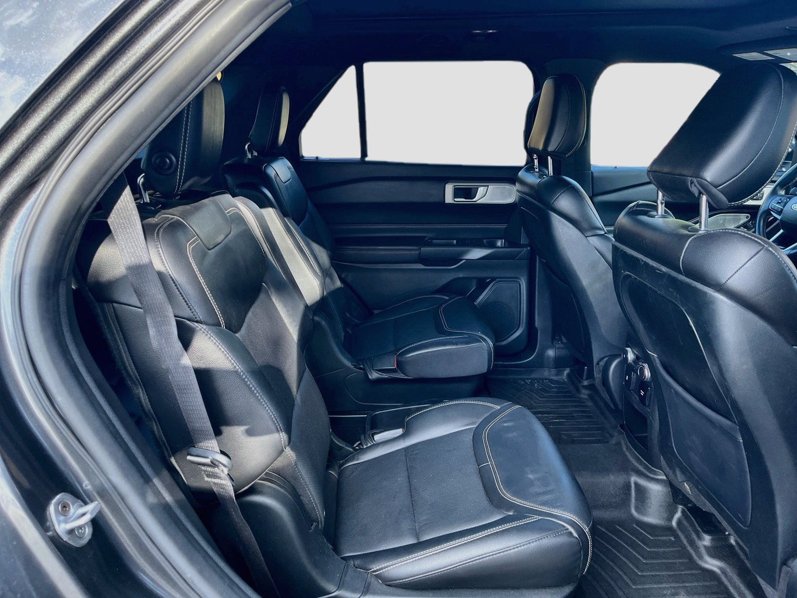 Used 2020 Ford Explorer ST w/ Premium Technology Package AWD/4WD image 30
