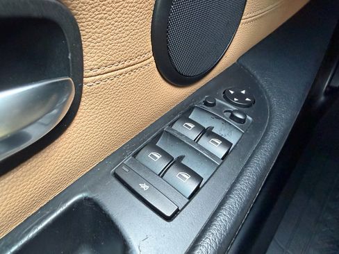 Used 2009 BMW 528i xDrive Sedan image 33